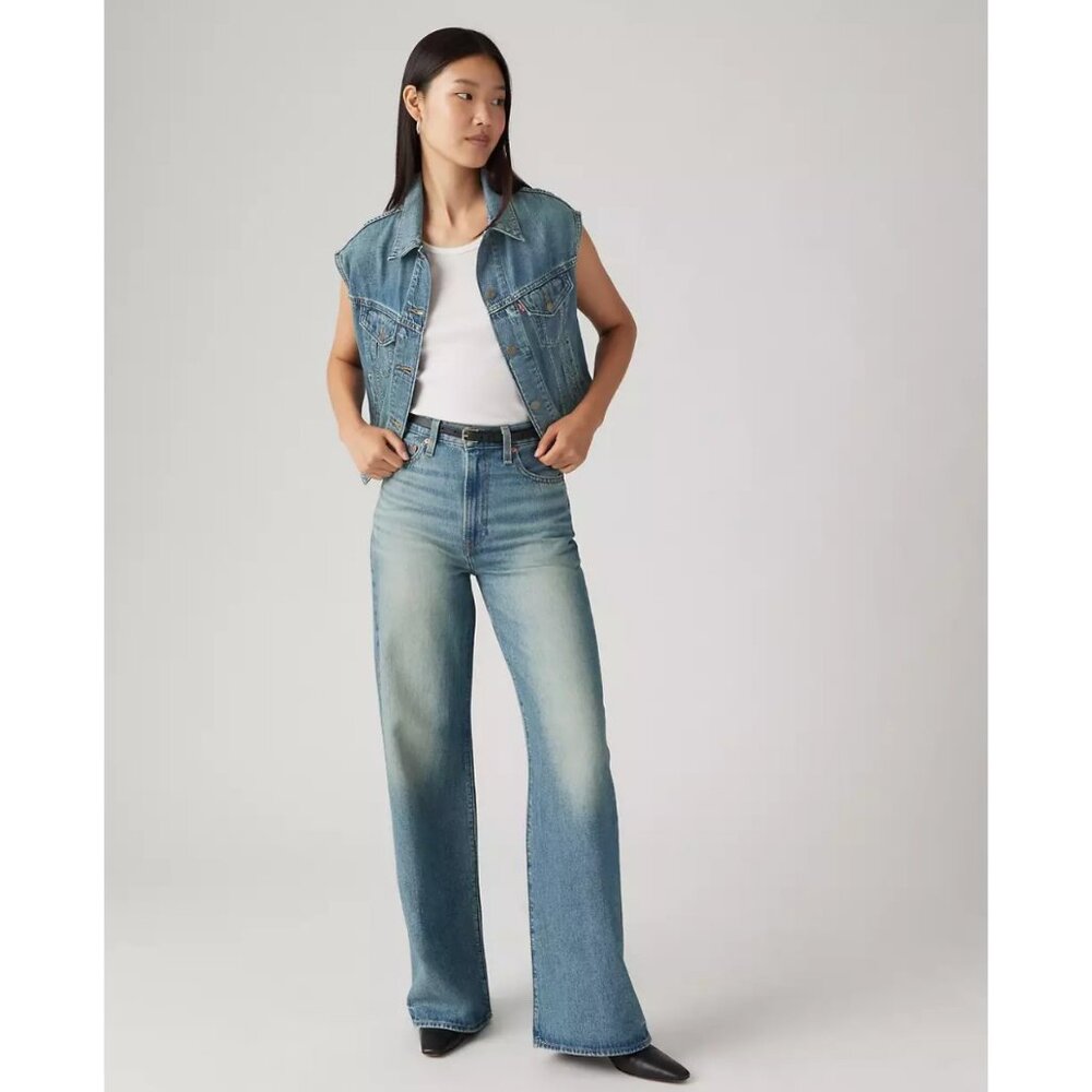 New Levi's 26x30 Premium Ribcage Wide Leg Tint Story Medium Wash